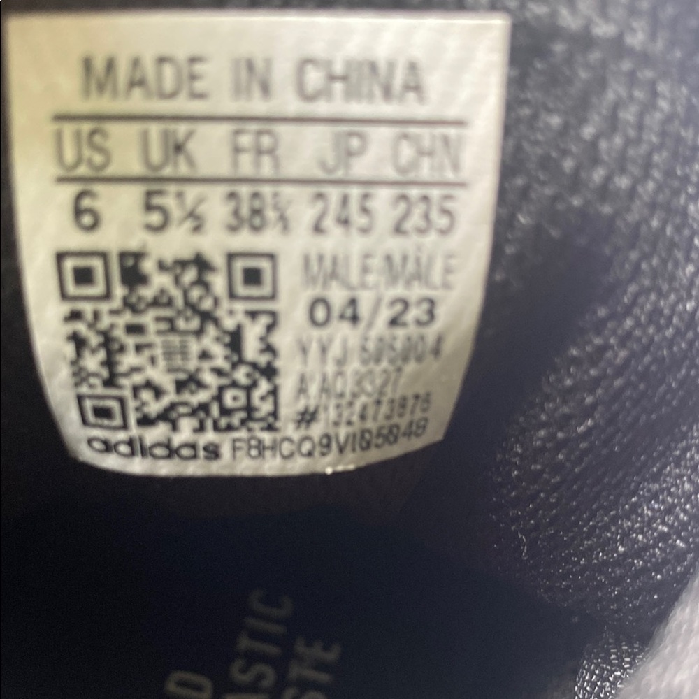 Black and White High-Top Sneakers - Picture 10 of 10